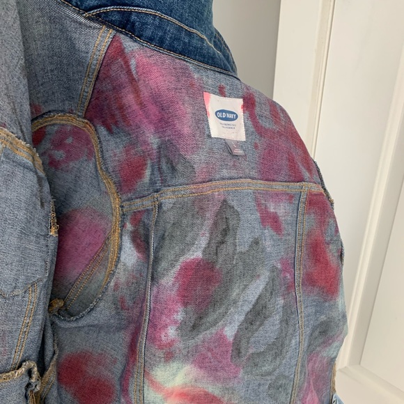 Custom “LOVE” graffiti distressed denim jacket - Picture 11 of 12